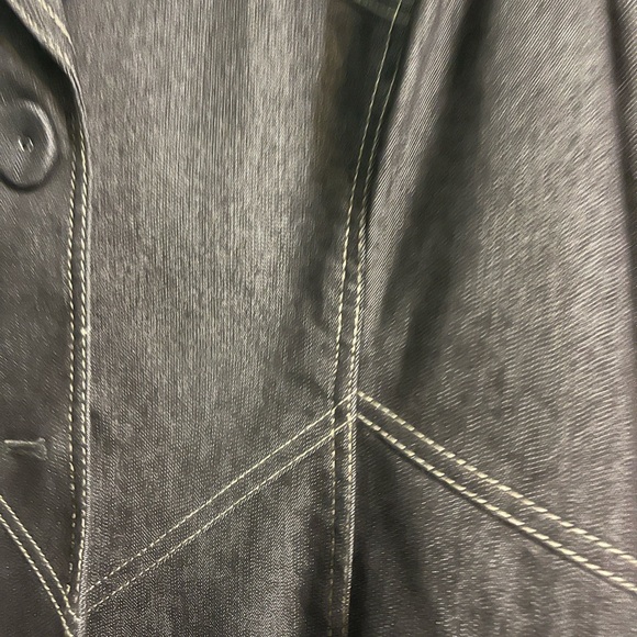 NWT Bandolino Stretch blazer. Blue jean style. Excellent condition. - Picture 2 of 7